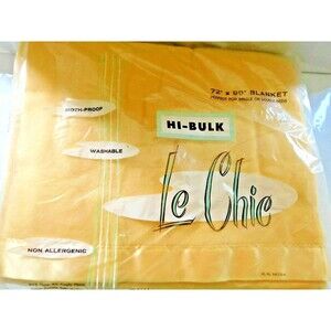 Vintage Le Chic Hi-Bulk 72" X 90" Warm Blanket w/ Satin Binding
